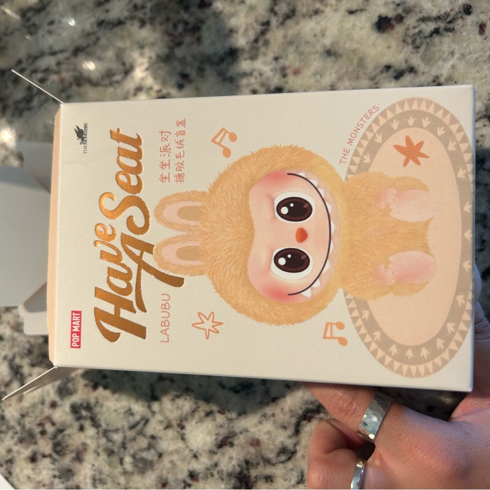 Authentic Dada Labubu - Picture 5 of 7